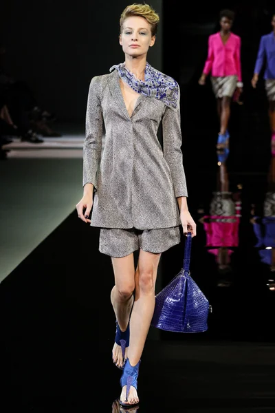 Look 9